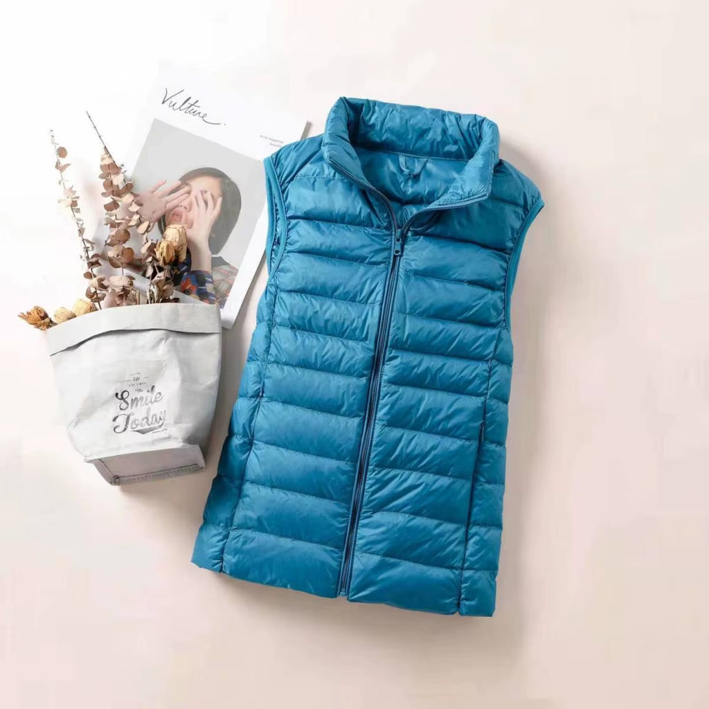 New 2026 Women Women Ultra Light down Vests Slim Sleeveless Jacket Portable Girl Lightweight Windproof Waistcoat